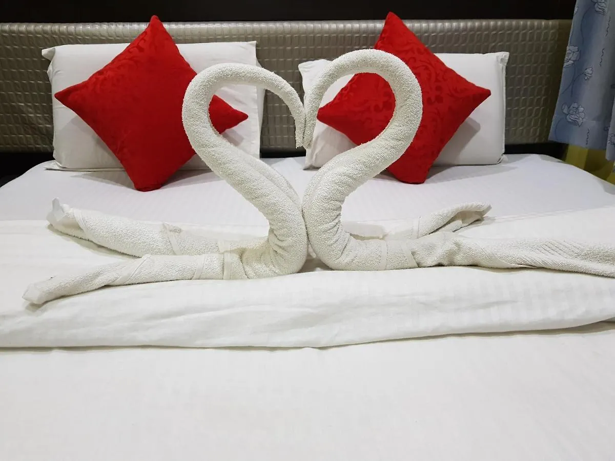 Hotel Mrk Βαρανάσι